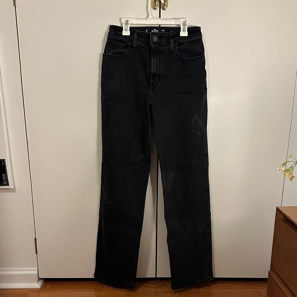 Hollister Ultra High-Rise Dad Jeans in Washed Black